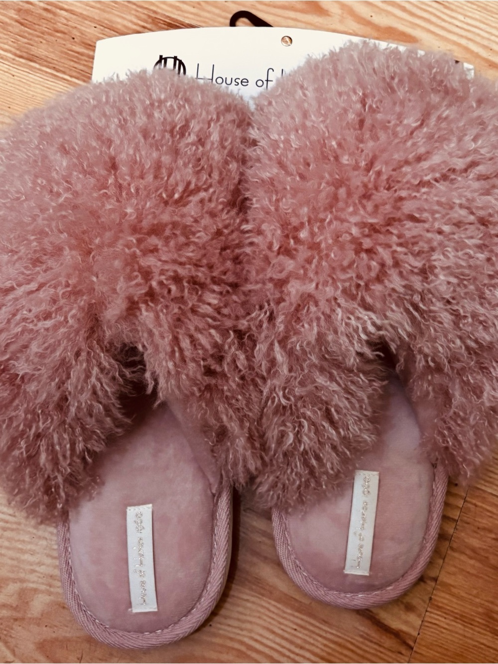 House of Harlow Pink slide slippers. Large
